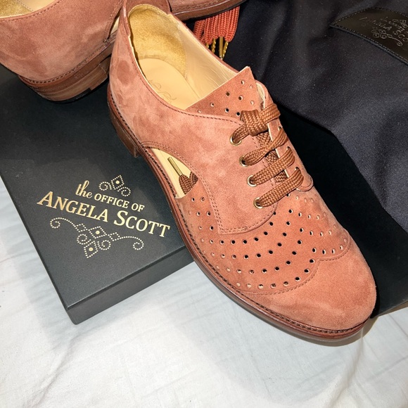 The Office of Angela Scott - Picture 3 of 8